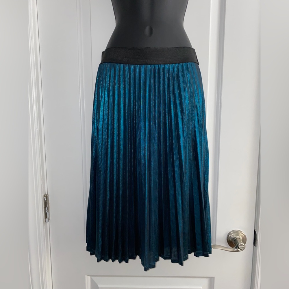 Forever 21 Metallic Blue Pleated Midi Skirt - Picture 10 of 11